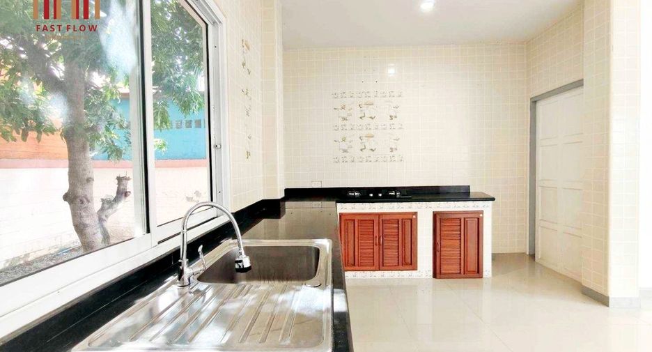For sale 3 bedrooms house in Sai Mai, Bangkok