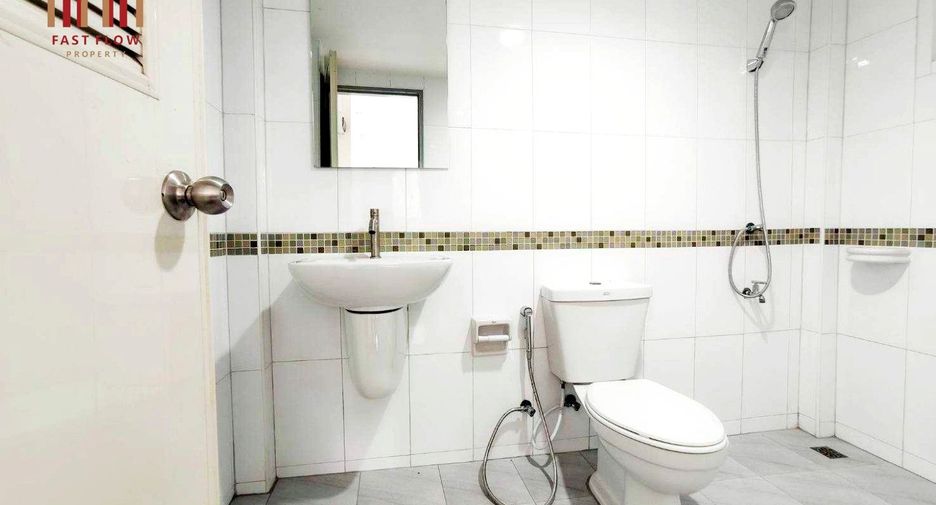 For sale 3 bedrooms house in Sai Mai, Bangkok