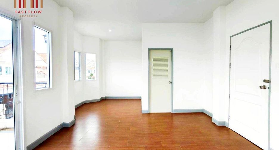 For sale 3 bedrooms house in Sai Mai, Bangkok