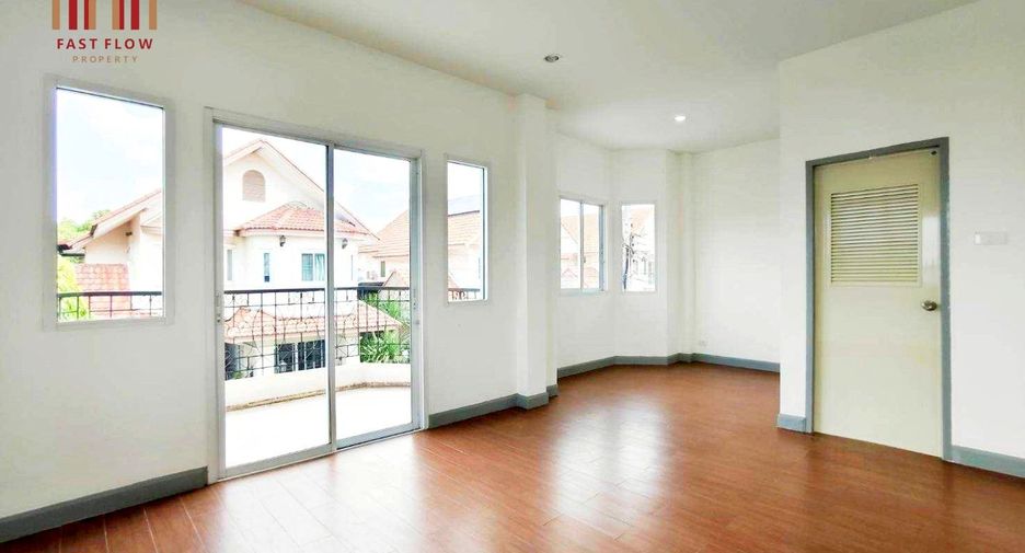 For sale 3 bedrooms house in Sai Mai, Bangkok