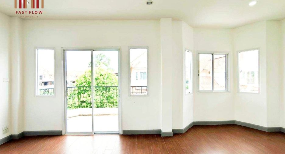 For sale 3 bedrooms house in Sai Mai, Bangkok