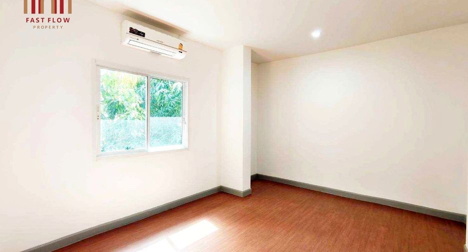For sale 3 bedrooms house in Sai Mai, Bangkok