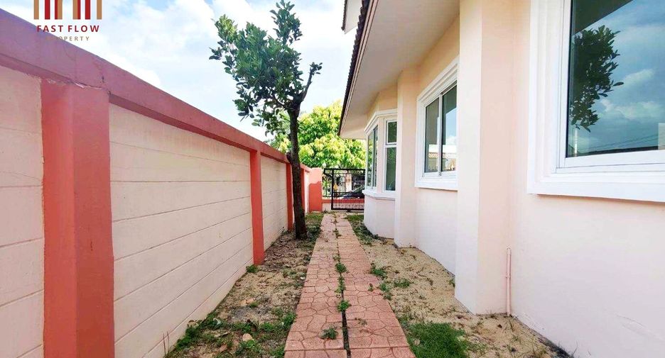 For sale 3 bedrooms house in Sai Mai, Bangkok