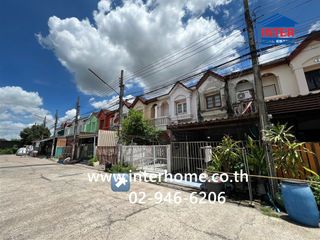 For sale 2 bedrooms townhouse in Khlong Sam Wa, Bangkok