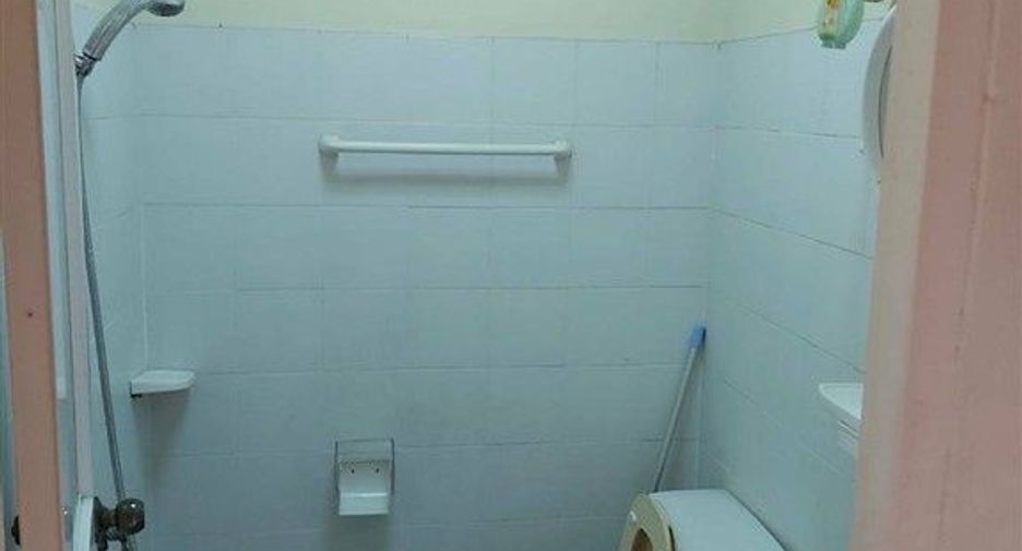 For sale 2 bedrooms townhouse in Khlong Sam Wa, Bangkok