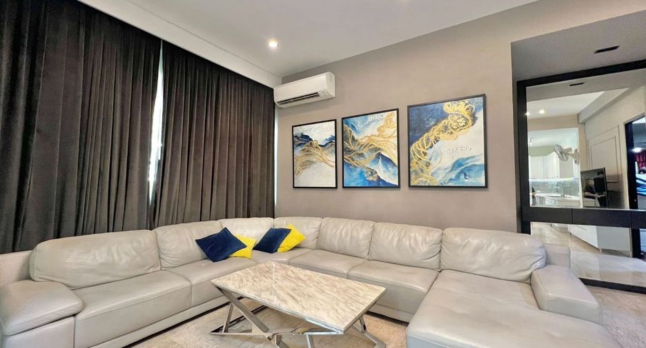 For sale 4 bedrooms house in Sattahip, Chonburi