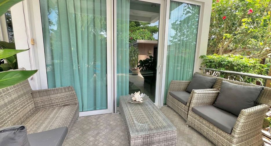 For sale 4 bedrooms house in Sattahip, Chonburi