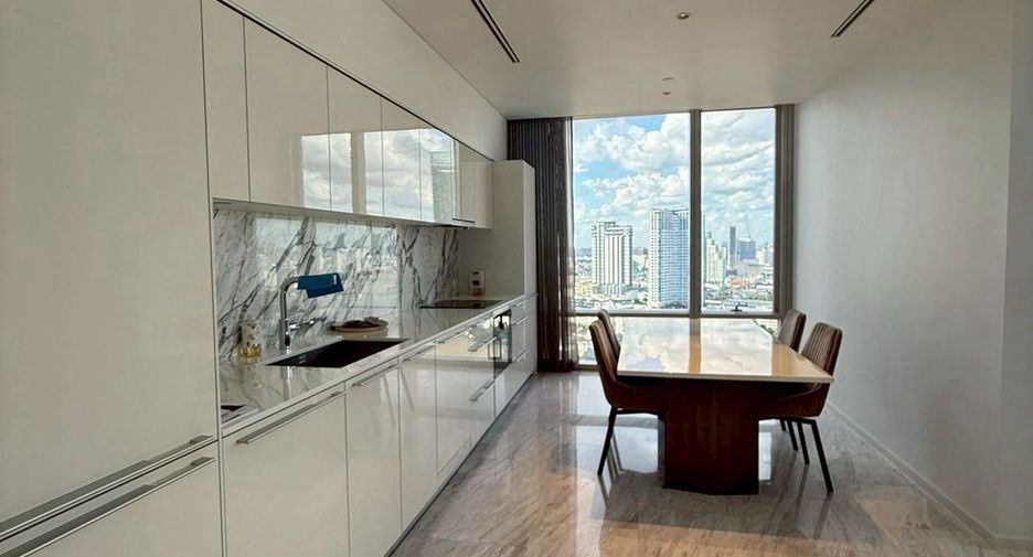 For rent 2 bedrooms condo in Bang Kho Laem, Bangkok