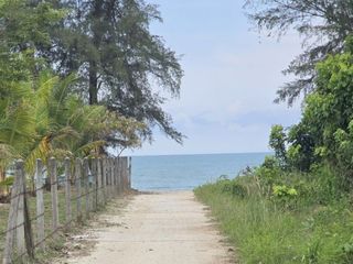 出售 土地 在 Bang Lamung, Chon Buri