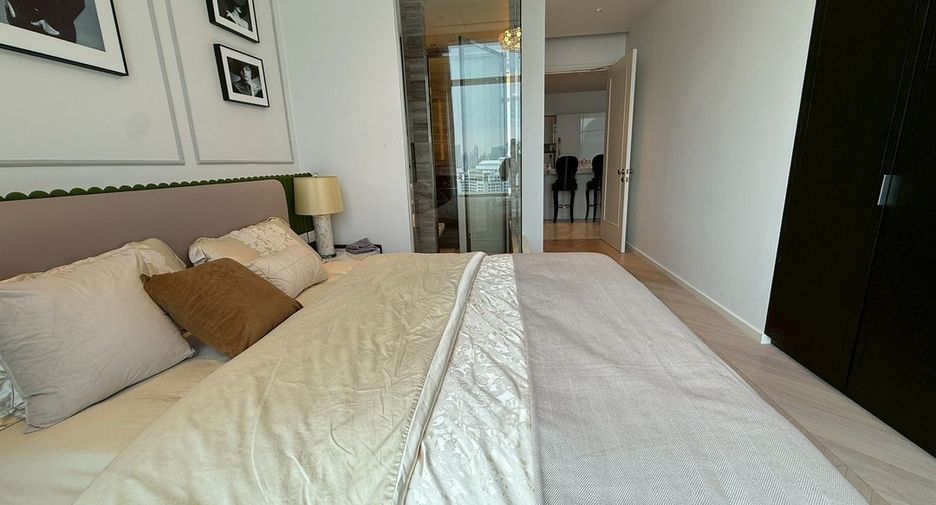 For rent 3 bedrooms condo in Bang Kho Laem, Bangkok