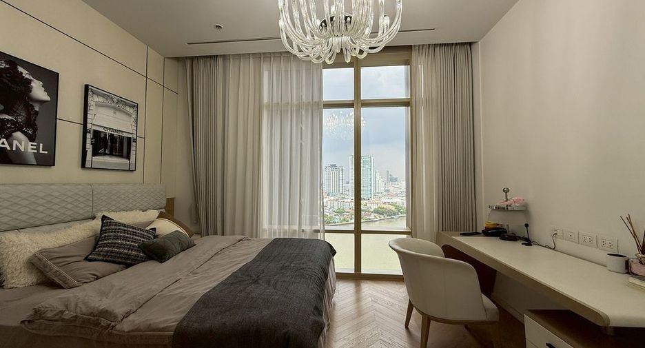 For rent 3 bedrooms condo in Bang Kho Laem, Bangkok