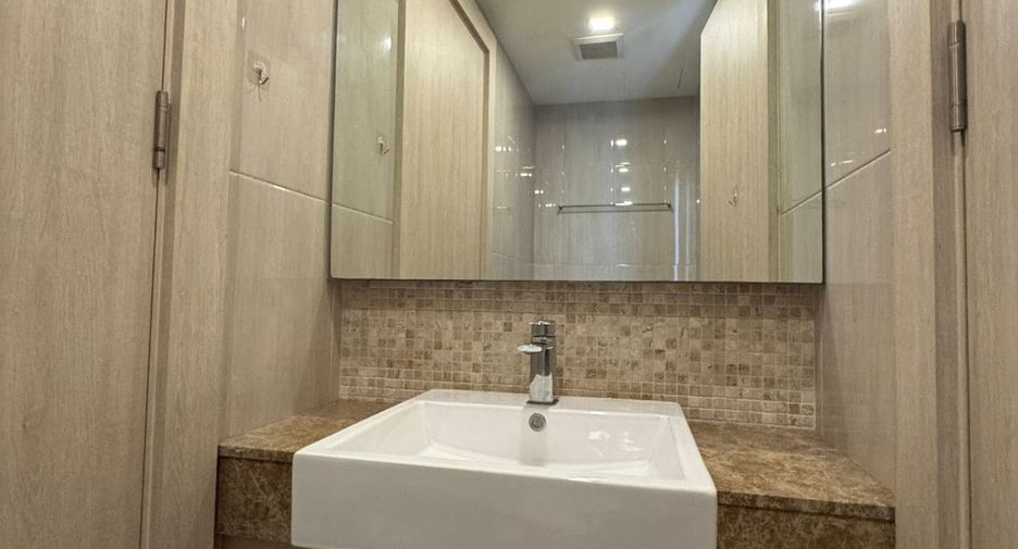 For rent 1 bed condo in Mueang Chon Buri, Chonburi