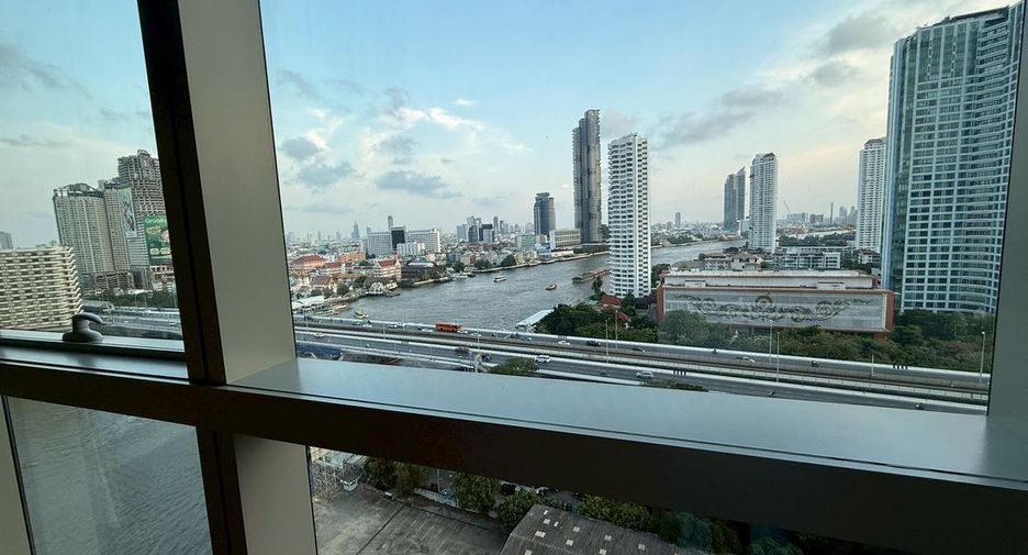 For rent 2 bedrooms condo in Sathon, Bangkok