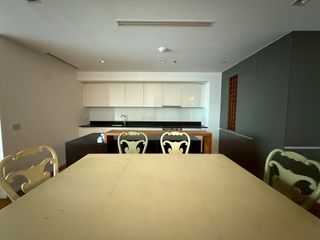 For rent 2 ベッドルーム condo in Sathon, Bangkok