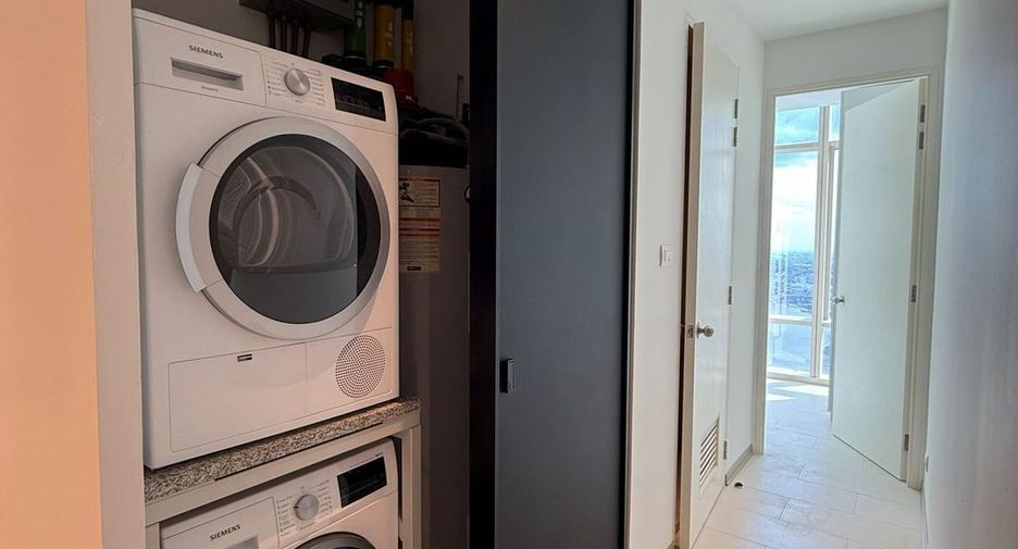 For rent 4 bedrooms condo in Bang Kho Laem, Bangkok
