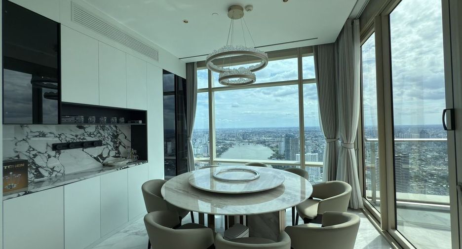 For rent 4 bedrooms condo in Bang Kho Laem, Bangkok