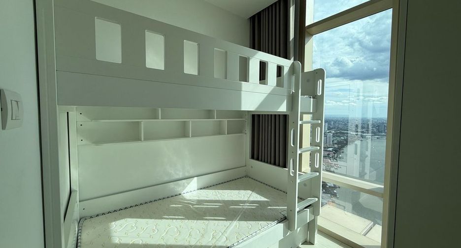 For rent 4 bedrooms condo in Bang Kho Laem, Bangkok