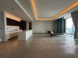 For rent 3 bedrooms condo in Sathon, Bangkok