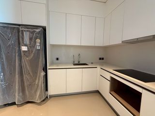For rent 3 bedrooms condo in Sathon, Bangkok