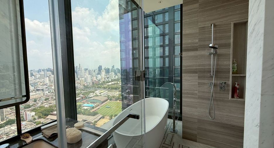 For rent 3 bedrooms condo in Sathon, Bangkok
