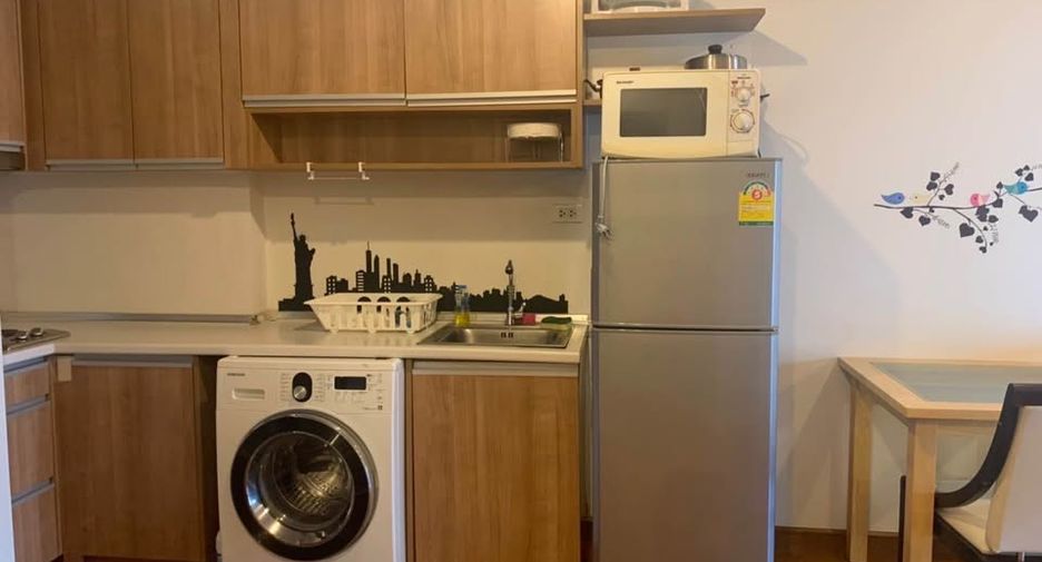 Wohnung zur Miete mit 1 Zimmer in Phra Khanong, Bangkok