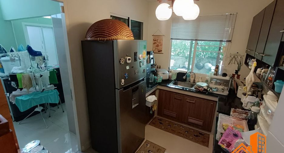 Haus zum Kauf mit 3 Zimmer in Khlong Sam Wa, Bangkok