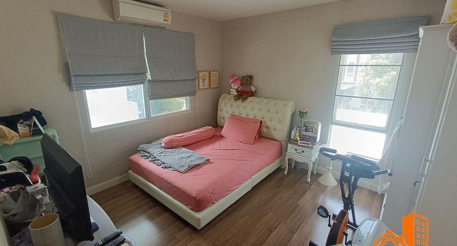 Haus zum Kauf mit 3 Zimmer in Khlong Sam Wa, Bangkok