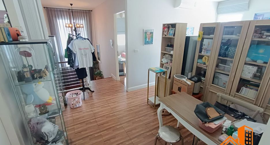 Haus zum Kauf mit 3 Zimmer in Khlong Sam Wa, Bangkok
