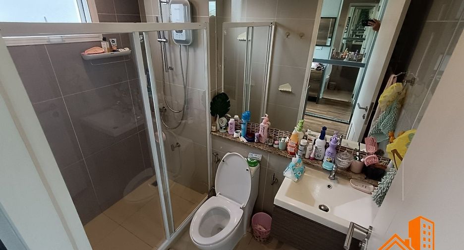 Haus zum Kauf mit 3 Zimmer in Khlong Sam Wa, Bangkok