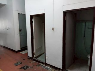 出售 商业空间 在 Phra Khanong, 曼谷