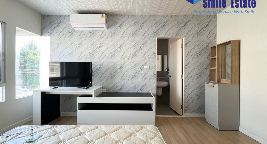 For rent 2 bedrooms townhouse in Bang Phli, Samut Prakan