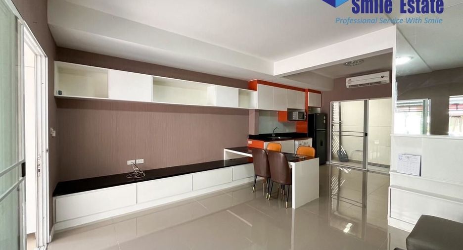 For rent 2 bedrooms townhouse in Bang Phli, Samut Prakan