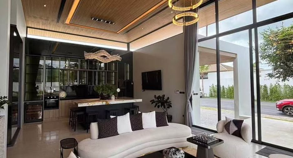 Villa en alquiler de 4 habitaciones en Mueang Phuket, Phuket
