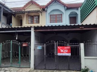出售 2 卧室 联排别墅 在 Mueang Samut Prakan, Samut Prakan
