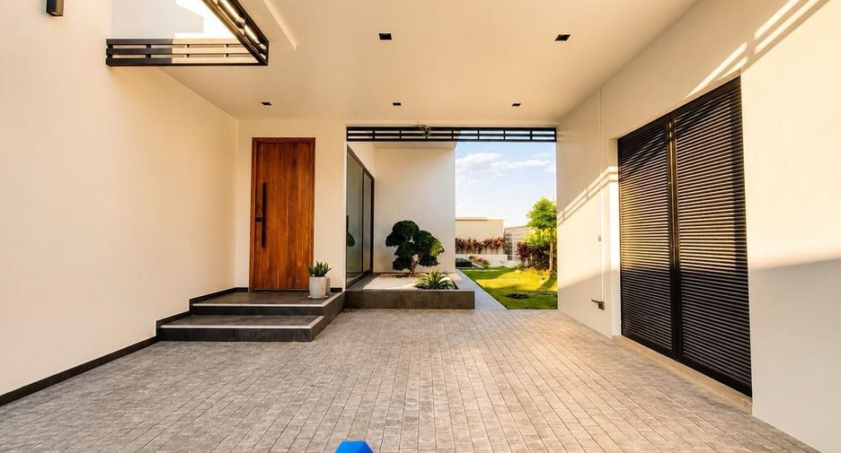 For sale 3 bedrooms villa in Hua Hin, Prachuap Khiri Khan