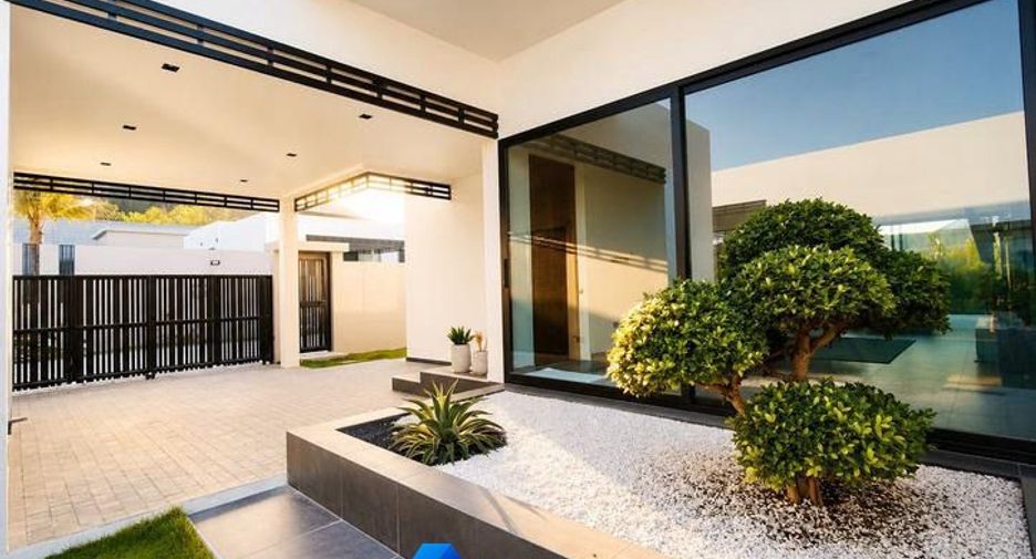 For sale 3 bedrooms villa in Hua Hin, Prachuap Khiri Khan