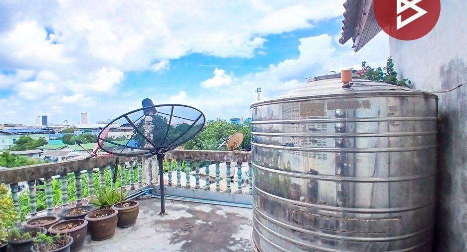 Gewerbefläche zum Kauf mit 3 Zimmer in Bang Kho Laem, Bangkok