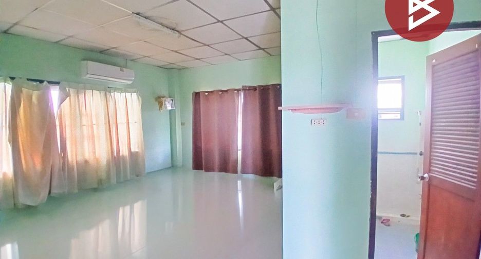 Gewerbefläche zum Kauf mit 3 Zimmer in Bang Kho Laem, Bangkok