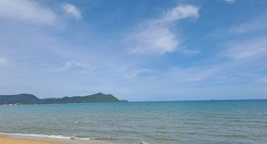À vendre 4 chambres maison à Na Jomtien, Pattaya