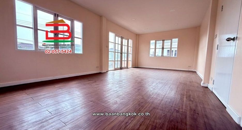 For rent そして for sale 3 ベッドルーム house in Khlong Luang, Pathum Thani