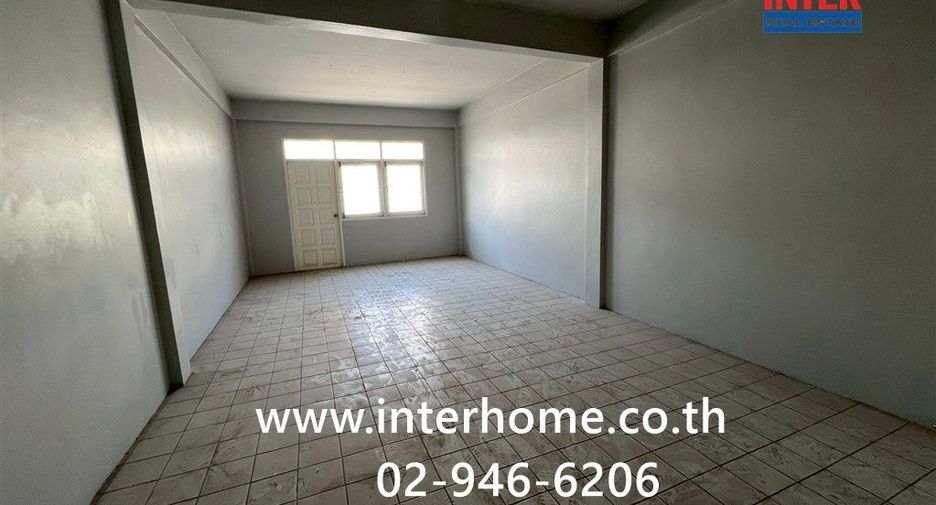 Local comercial en venta de 3 habitaciones en Khan Na Yao, Bangkok