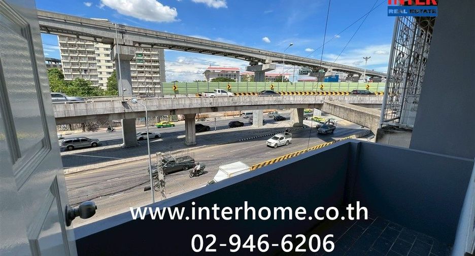 Local comercial en venta de 3 habitaciones en Khan Na Yao, Bangkok