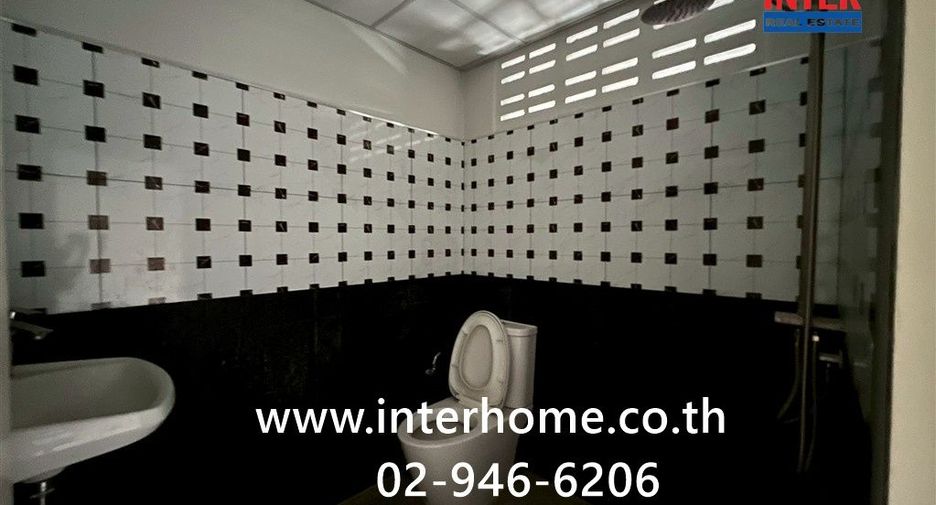 Local comercial en venta de 3 habitaciones en Khan Na Yao, Bangkok