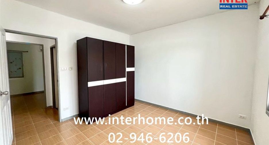 À vendre 2 chambres maison à Pluak Daeng, Rayong