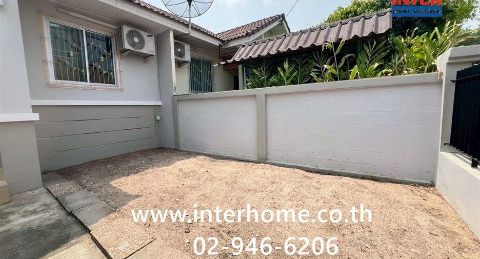 À vendre 2 chambres maison à Pluak Daeng, Rayong