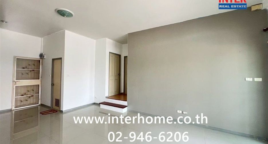 À vendre 2 chambres maison à Pluak Daeng, Rayong