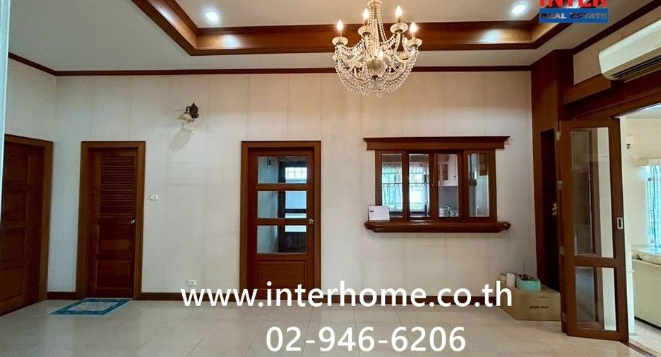 Casa en venta de 3 habitaciones en Lat Krabang, Bangkok