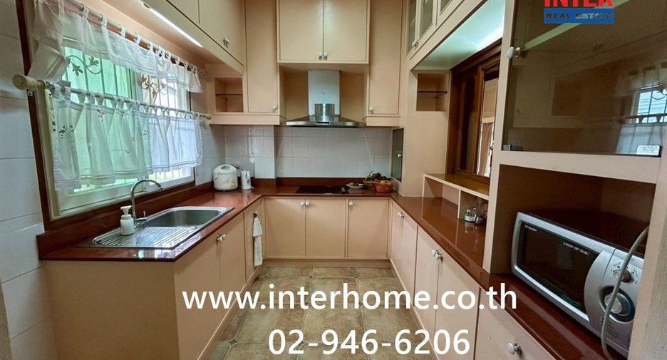 Casa en venta de 3 habitaciones en Lat Krabang, Bangkok