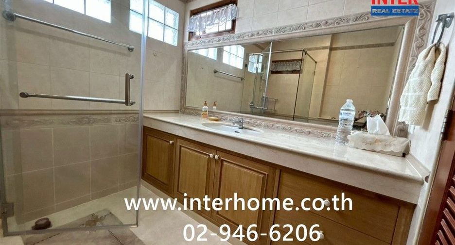 Casa en venta de 3 habitaciones en Lat Krabang, Bangkok