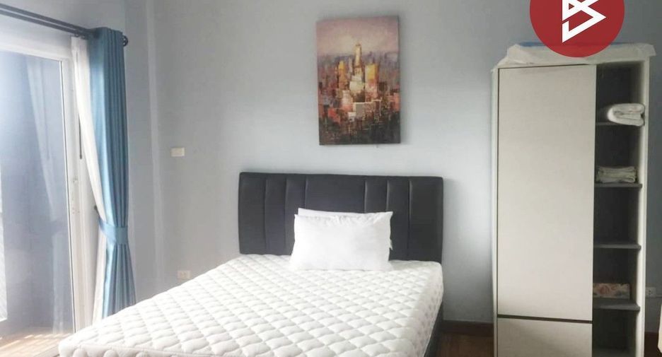 Продажа 3 спальни торговое помещение в Si Racha, Чонбури